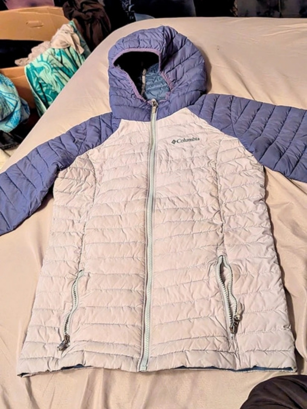 Columbia Powder Lite Hooded Jacket in Purple & Gray Size Large